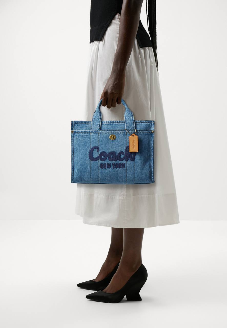 Coach cargo tote 26 With serial number
