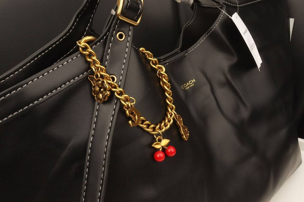 The Heritage Tote coach